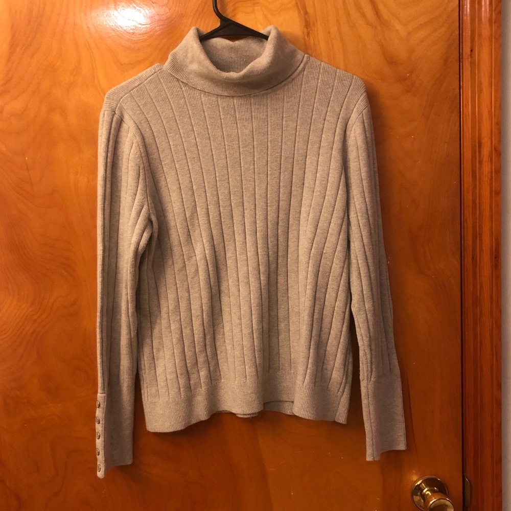 NWOT Talbots Button-Cuff Ribbon Turtleneck Sweater (Large)